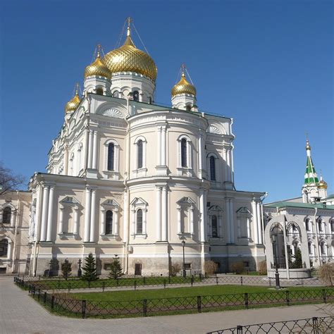 Новодевичий монастырь санкт петербург